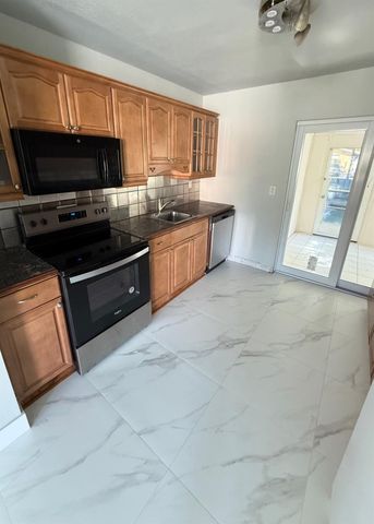 3052 NE 2nd Terrace UNIT A, Wilton Manors, FL 33334
