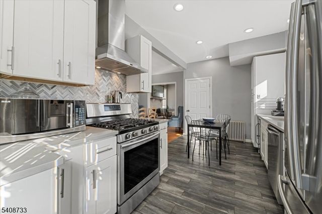 609 Harrison Pl, Linden City, NJ 07036