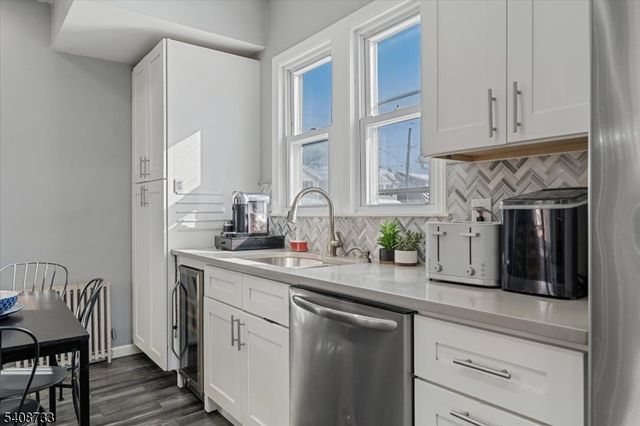 609 Harrison Pl, Linden City, NJ 07036