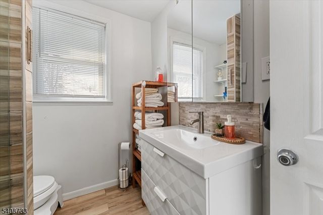 609 Harrison Pl, Linden City, NJ 07036