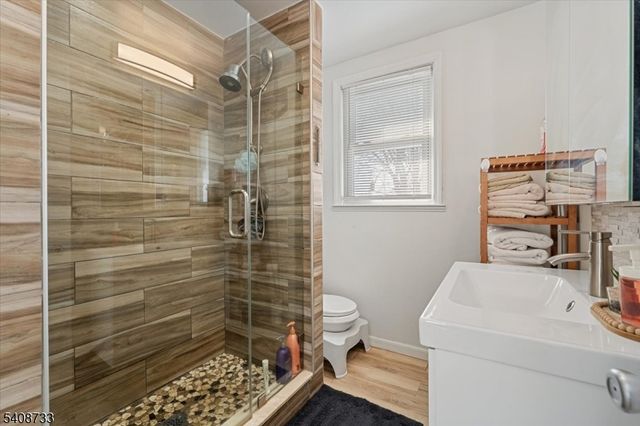 609 Harrison Pl, Linden City, NJ 07036