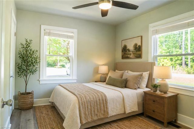 8798 Guinea RD, Hayes, VA 23072