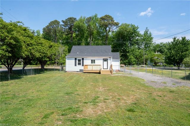 8798 Guinea RD, Hayes, VA 23072