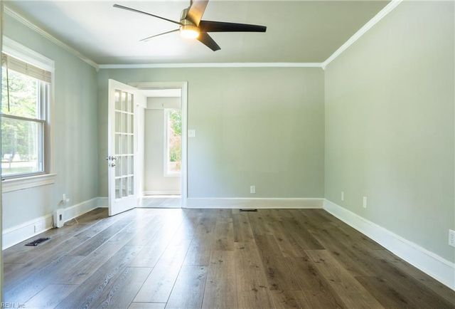 8798 Guinea RD, Hayes, VA 23072