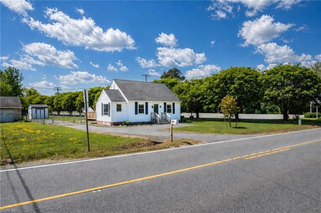 8798 Guinea RD, Hayes, VA 23072