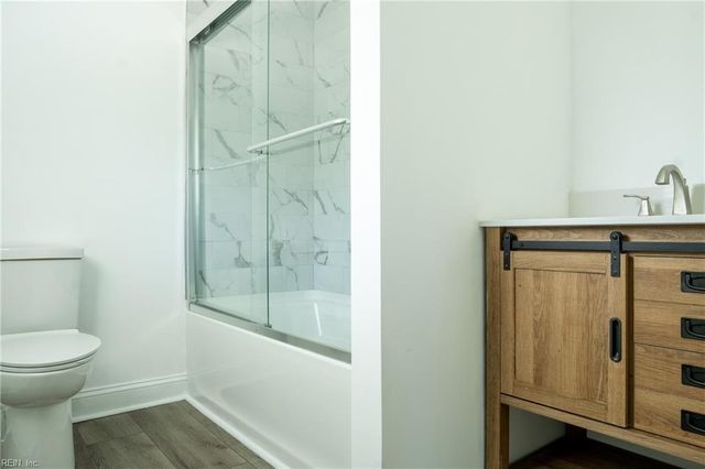 8798 Guinea RD, Hayes, VA 23072