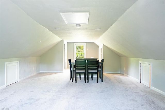 8798 Guinea RD, Hayes, VA 23072