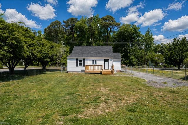 8798 Guinea RD, Hayes, VA 23072