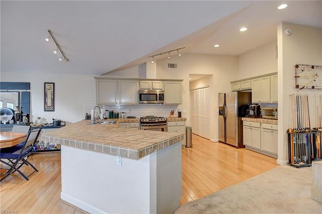 3513 Byrn Brae DR, Virginia Beach, VA 23464