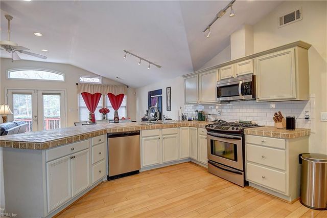 3513 Byrn Brae DR, Virginia Beach, VA 23464