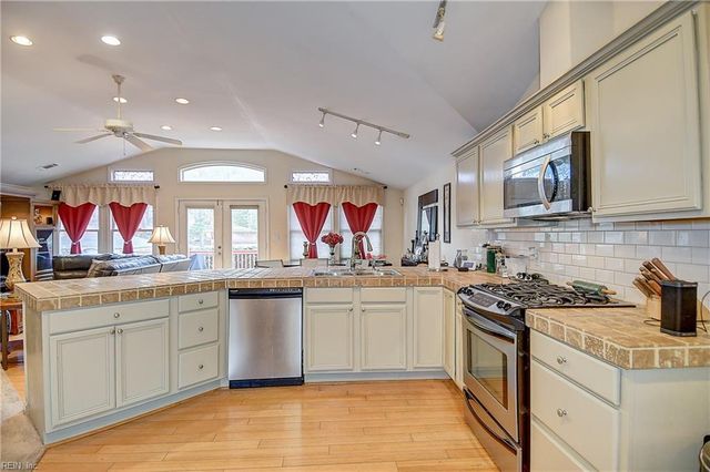 3513 Byrn Brae DR, Virginia Beach, VA 23464