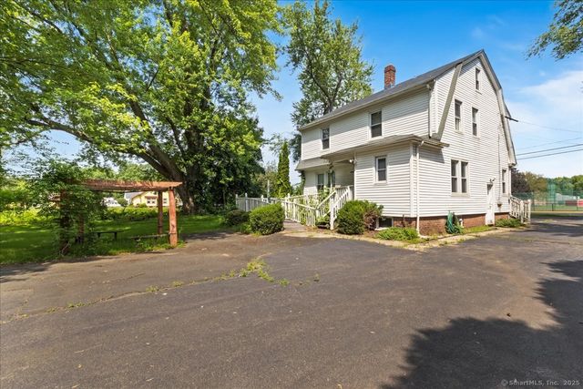 143 Bridge Street, East Windsor, CT 06088