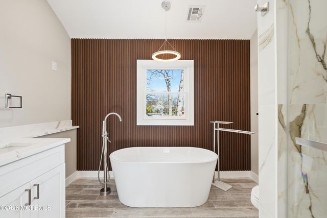 1104 Bradford Drive, Point Pleasant, NJ 08742