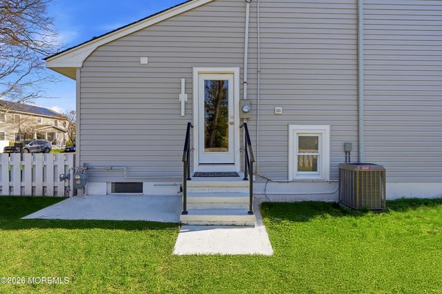 1104 Bradford Drive, Point Pleasant, NJ 08742