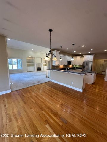 7671 Royal Cove Drive, Lansing, MI 48917