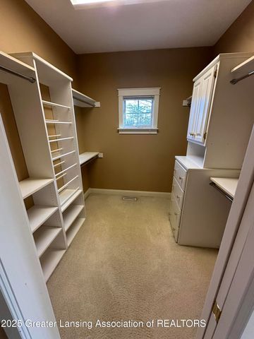 7671 Royal Cove Drive, Lansing, MI 48917