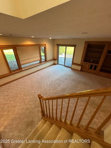 7671 Royal Cove Drive, Lansing, MI 48917