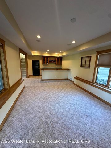 7671 Royal Cove Drive, Lansing, MI 48917