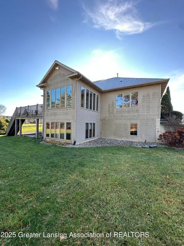 7671 Royal Cove Drive, Lansing, MI 48917