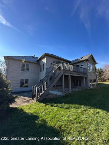 7671 Royal Cove Drive, Lansing, MI 48917