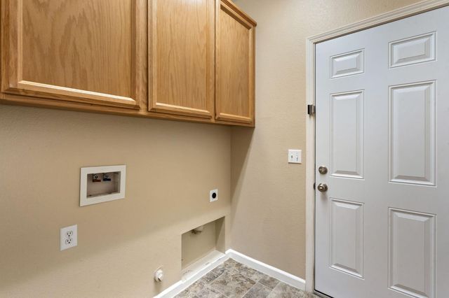 5676 Overleaf Way, Sacramento, CA 95835