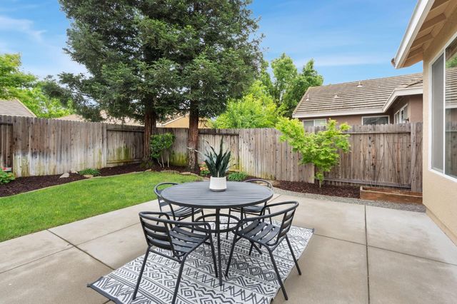 5676 Overleaf Way, Sacramento, CA 95835