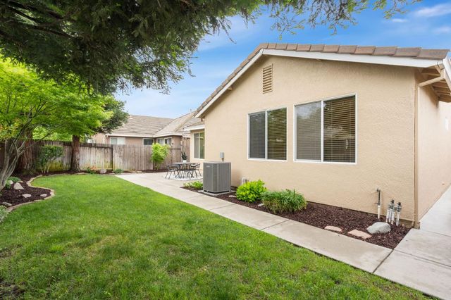 5676 Overleaf Way, Sacramento, CA 95835