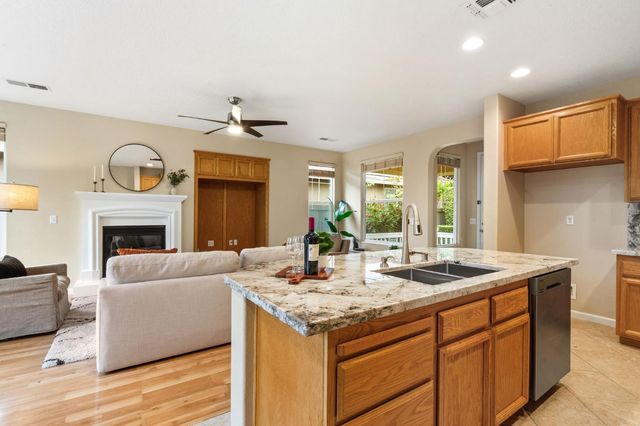 5676 Overleaf Way, Sacramento, CA 95835