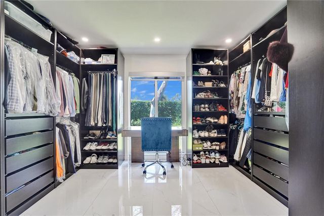 4030 Bayview Drive, Fort Lauderdale, FL 33308