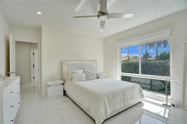 4030 Bayview Drive, Fort Lauderdale, FL 33308