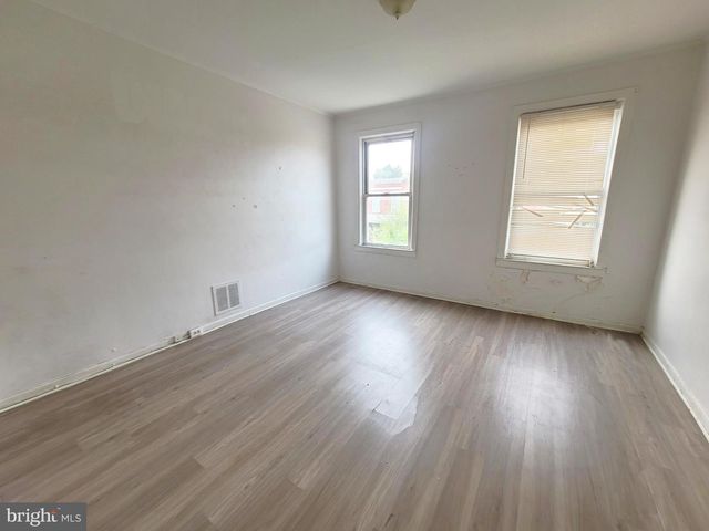 3004 MCELDERRY ST, Baltimore, MD 21205