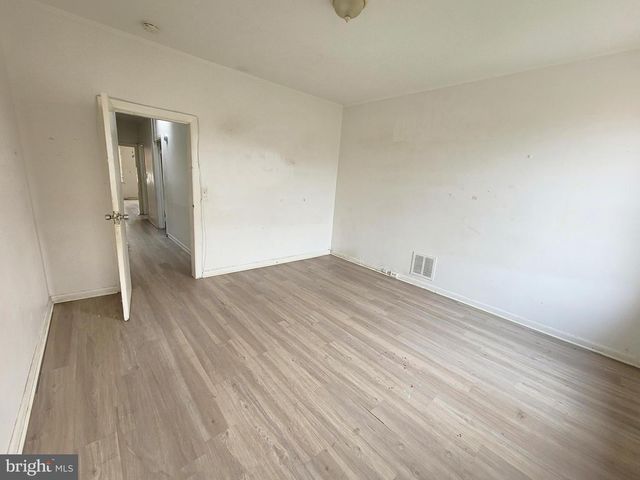 3004 MCELDERRY ST, Baltimore, MD 21205