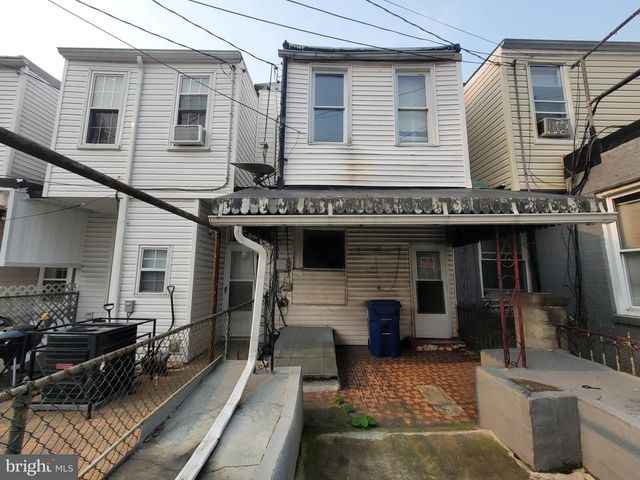 3004 MCELDERRY ST, Baltimore, MD 21205
