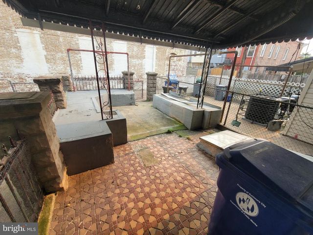 3004 MCELDERRY ST, Baltimore, MD 21205