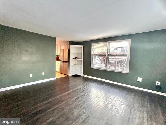 118 ROLLER COASTER RD, Harpers Ferry, WV 25425