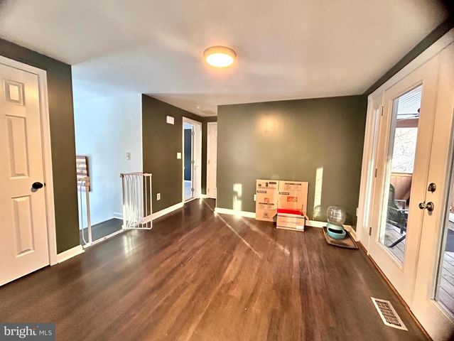 118 ROLLER COASTER RD, Harpers Ferry, WV 25425