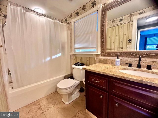 118 ROLLER COASTER RD, Harpers Ferry, WV 25425