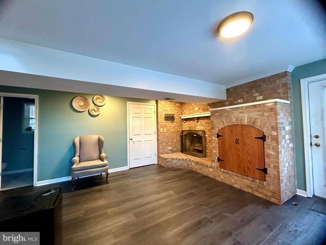 118 ROLLER COASTER RD, Harpers Ferry, WV 25425