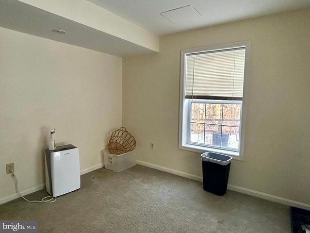 118 ROLLER COASTER RD, Harpers Ferry, WV 25425