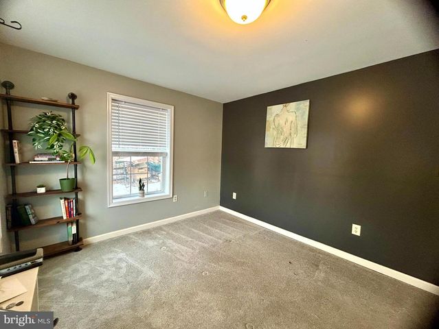 118 ROLLER COASTER RD, Harpers Ferry, WV 25425