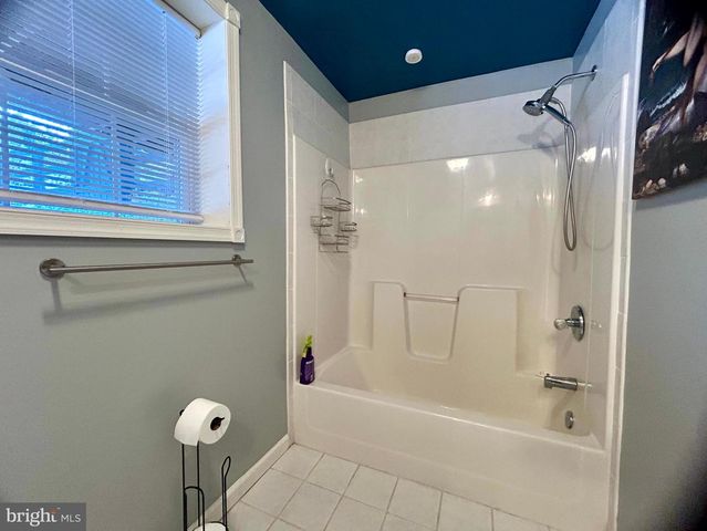 118 ROLLER COASTER RD, Harpers Ferry, WV 25425