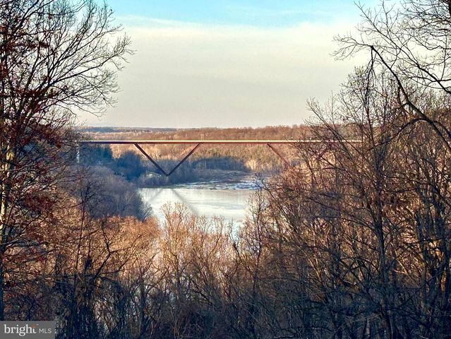 118 ROLLER COASTER RD, Harpers Ferry, WV 25425