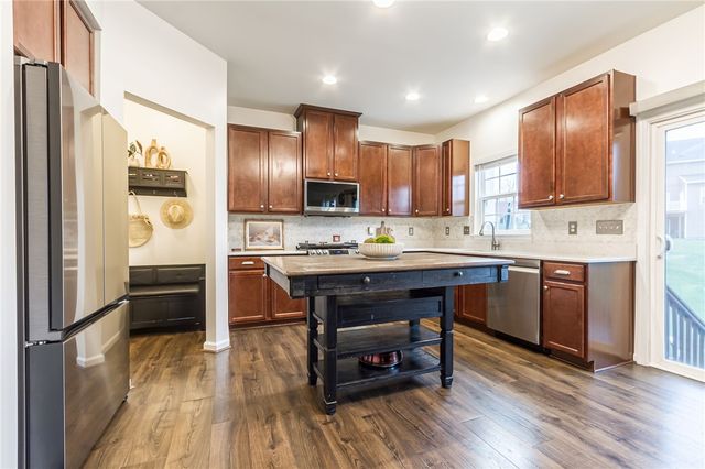 1173 Louise Way, Victor, NY 14564