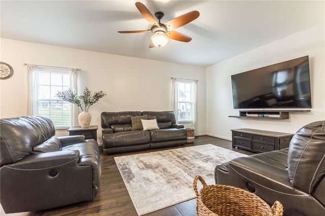 1173 Louise Way, Victor, NY 14564