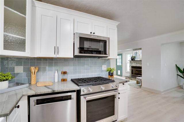 6065 23RD AVENUE N, St Petersburg, FL 33710