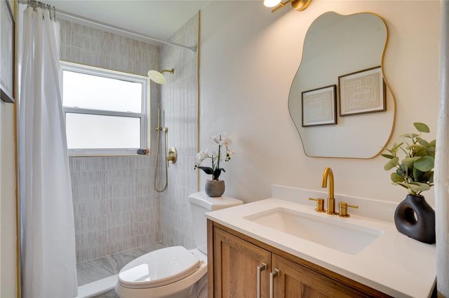 6065 23RD AVENUE N, St Petersburg, FL 33710