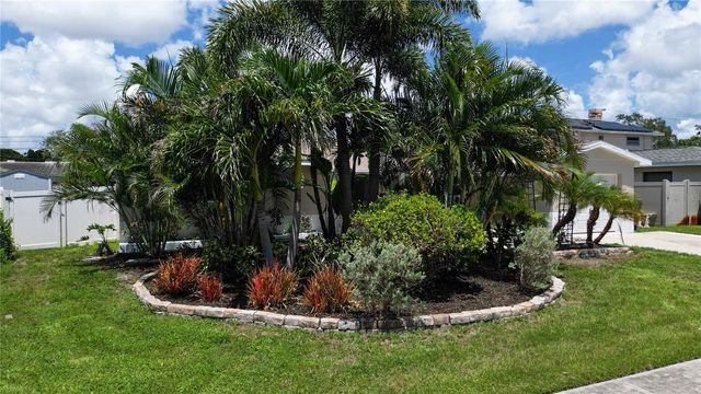 6065 23RD AVENUE N, St Petersburg, FL 33710