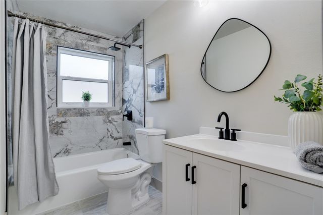 6065 23RD AVENUE N, St Petersburg, FL 33710