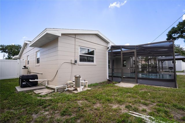 6065 23RD AVENUE N, St Petersburg, FL 33710