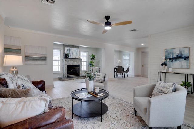 6065 23RD AVENUE N, St Petersburg, FL 33710